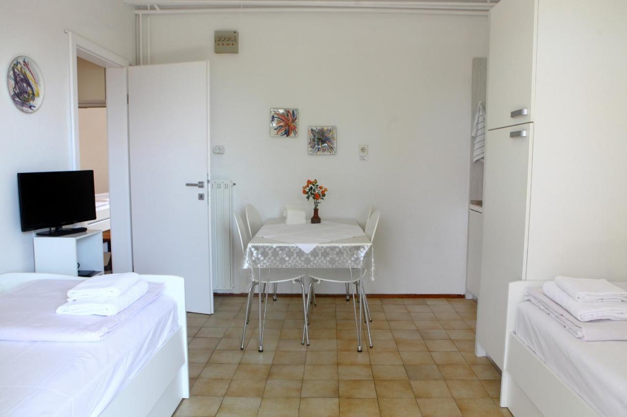 Apartments Diana Bm Порторож Екстер'єр фото